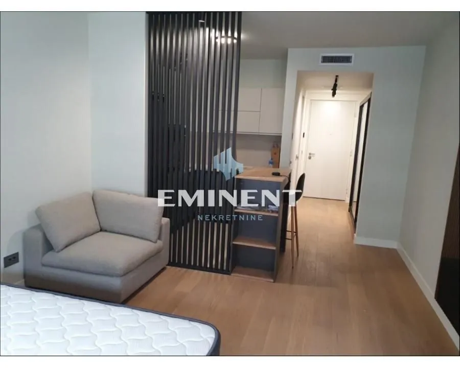 Izdavanje, jednosoban stan, 33m², Novi Beograd Blok 65, Novi Beograd Sve Podlokacije