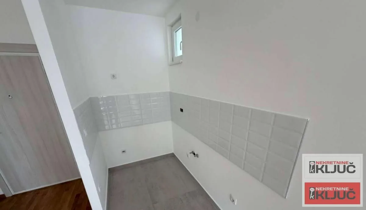 Prodaja, jednosoban stan, 37m², Adice, Novi Sad Sve Podlokacije