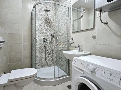 Izdavanje, jednosoban stan, 41m², Centar, Budva - image 6