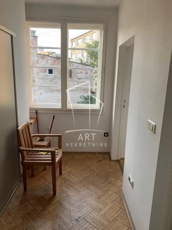 Prodaja, trosoban stan, 104m², Vračar Hram, Vračar Sve Podlokacije