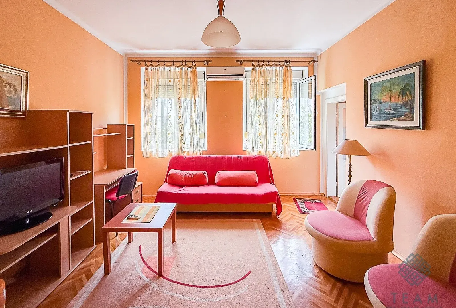 Izdavanje, kuća, 52m², Centar, Podgorica