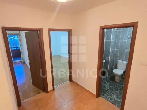 Prodaja, jednosoban stan, 45m², Stari Aerodrom, Podgorica - image 4