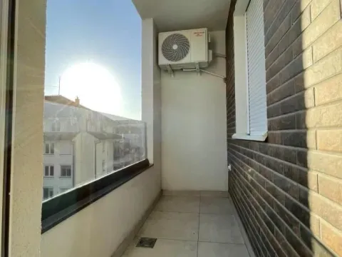 Izdavanje, jednosoban stan, 42m², Rotkvarija, Novi Sad Sve Podlokacije - image 9