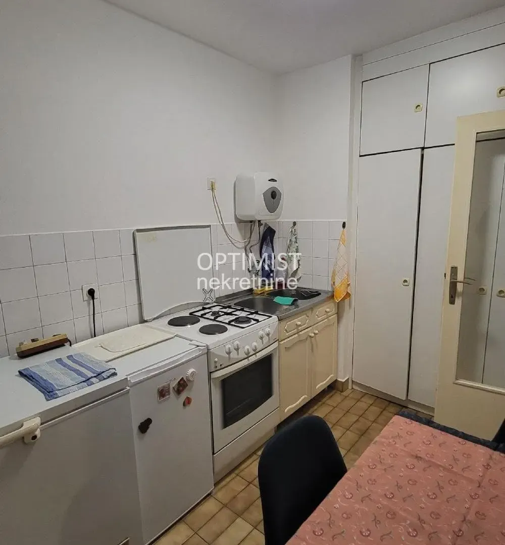 Rent, two bedroom apartment, 60m², Retenzija, Beograd