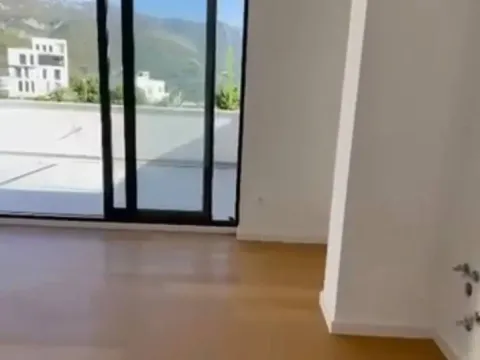 Sale, two bedroom apartment, 109m², Bečići, Budva - image 8