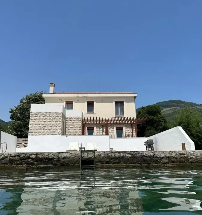 Sale, house, 110m², Bijela, Herceg Novi