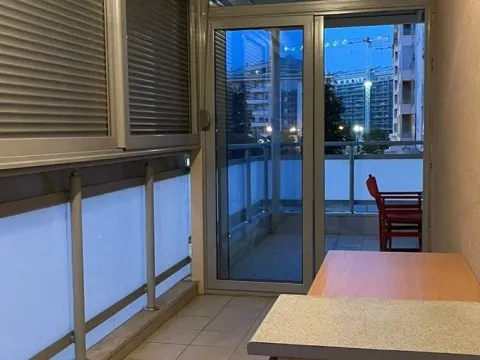 Prodaja, dvosoban stan, 75m², City Kvart, Podgorica - image 3