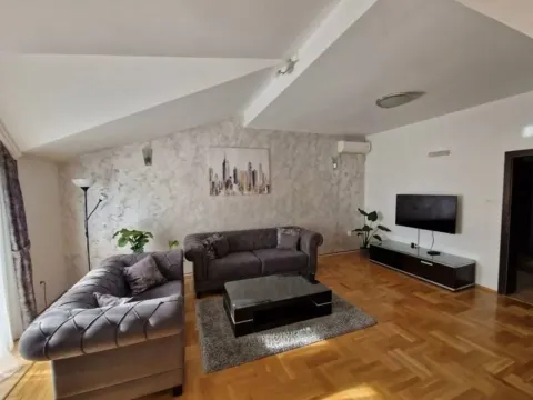 Rent, two bedroom apartment, 115m², Tološi, Podgorica - image 3