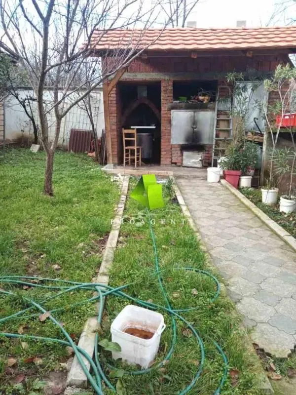 Sale, house, 300m², Palilula, Niš