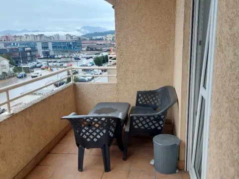 Rent, one bedroom apartment, 47m², Stari Aerodrom, Podgorica - image 1