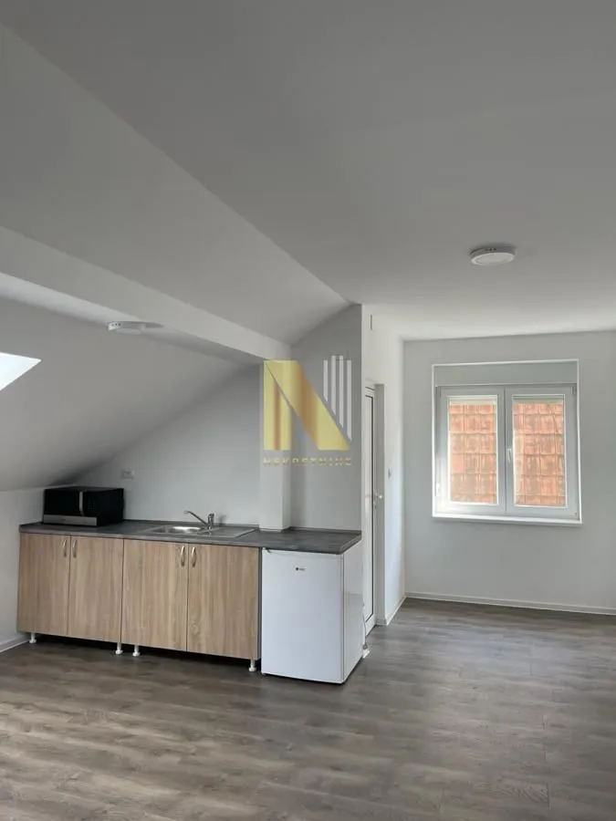 Rent, office space, 89m², Adamovićevo Naselje, Novi Sad Sve Podlokacije