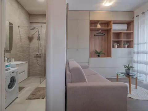 Rent, studio apartment, 25m², Bečići, Budva - image 5