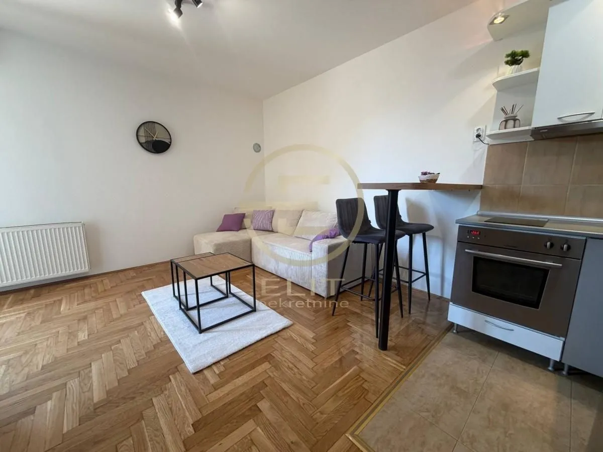 Prodaja, dvosoban stan, 36m², Betanija, Novi Sad Sve Podlokacije