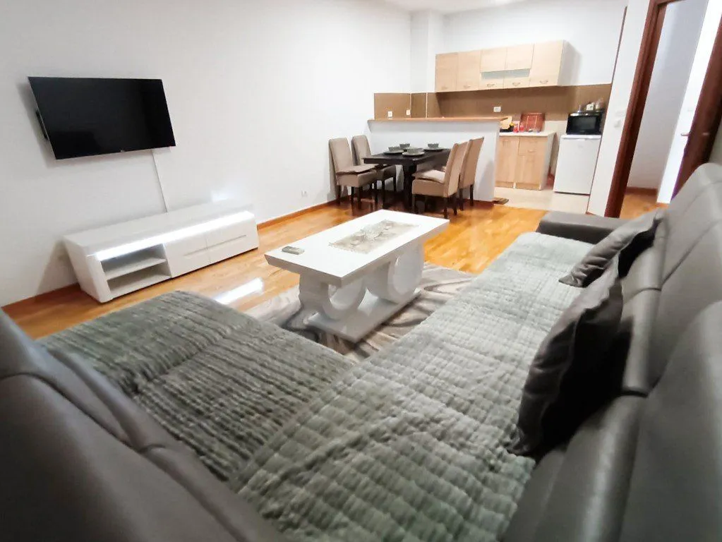 Izdavanje, jednosoban stan, 56m², City Kvart, Podgorica
