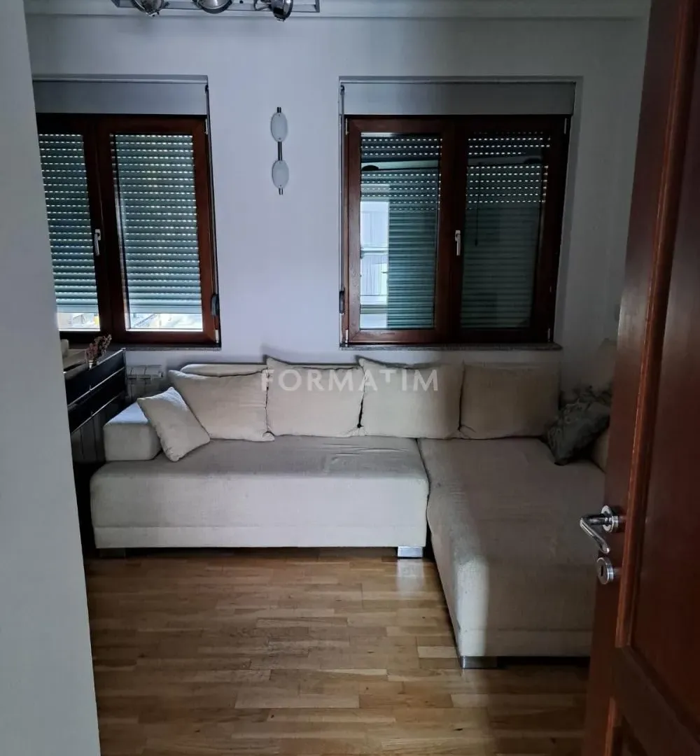 Rent, two bedroom apartment, 53m², Vračar Hram, Vračar Sve Podlokacije
