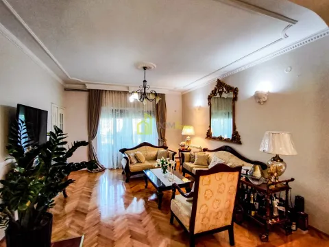 Izdavanje, kuća, 250m², Donja Gorica, Podgorica - image 19