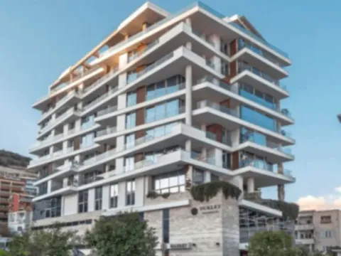 Prodaja, jednosoban stan, 100m², Centar, Budva