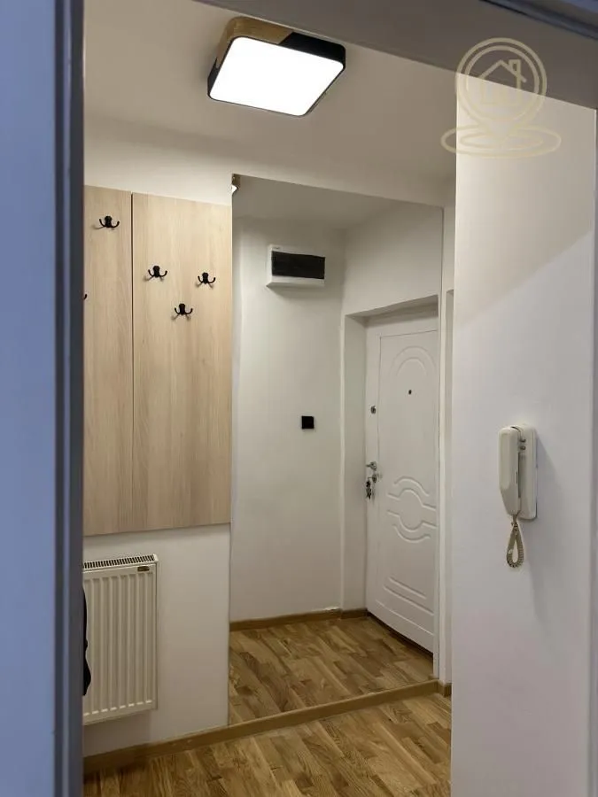 Izdavanje, trosoban stan, 52m², Grbavica, Novi Sad Sve Podlokacije