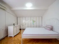 Izdavanje, kuća, 250m², Zagorič, Podgorica - image 11