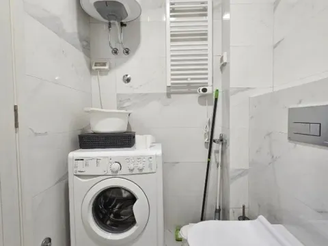 Izdavanje, jednosoban stan, 50m², Central Point, Podgorica - image 10