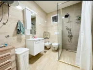 Izdavanje, kuća, 170m², Zagorič, Podgorica - image 11