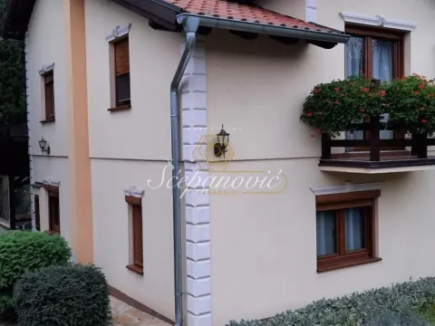 Prodaja, kuća, 191m², Petrovaradin, Novi Sad - image 13