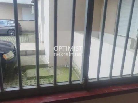 Izdavanje, trosoban stan, 70m², Borča 1, Borča Sve Podlokacije - image 14