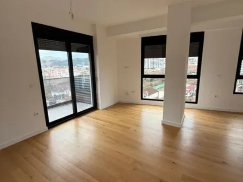 Prodaja, jednosoban stan, 51m², Centar, Bar - image 3