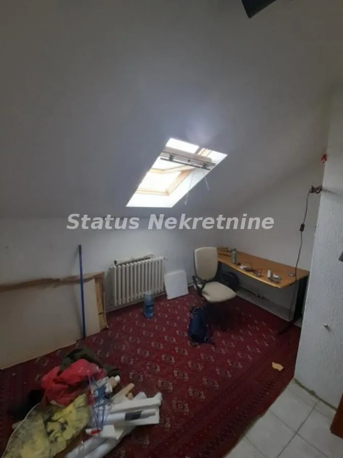 Izdavanje, poslovni prostor, 50m², Centar, Novi Sad