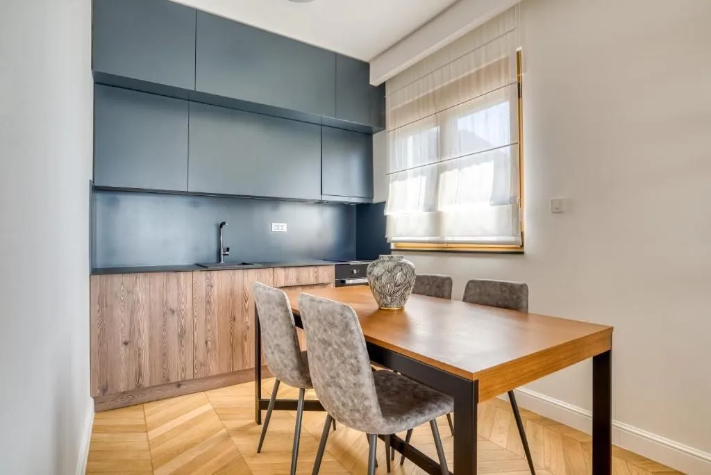 Prodaja, kuća, 450m², Tudorovići, Budva