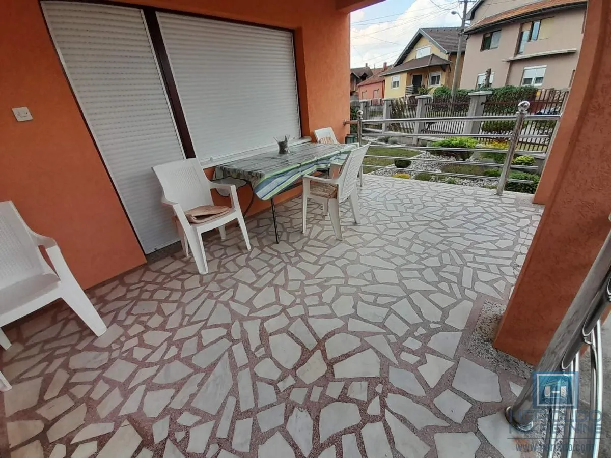 Sale, house, 180m², Centar, Ćuprija