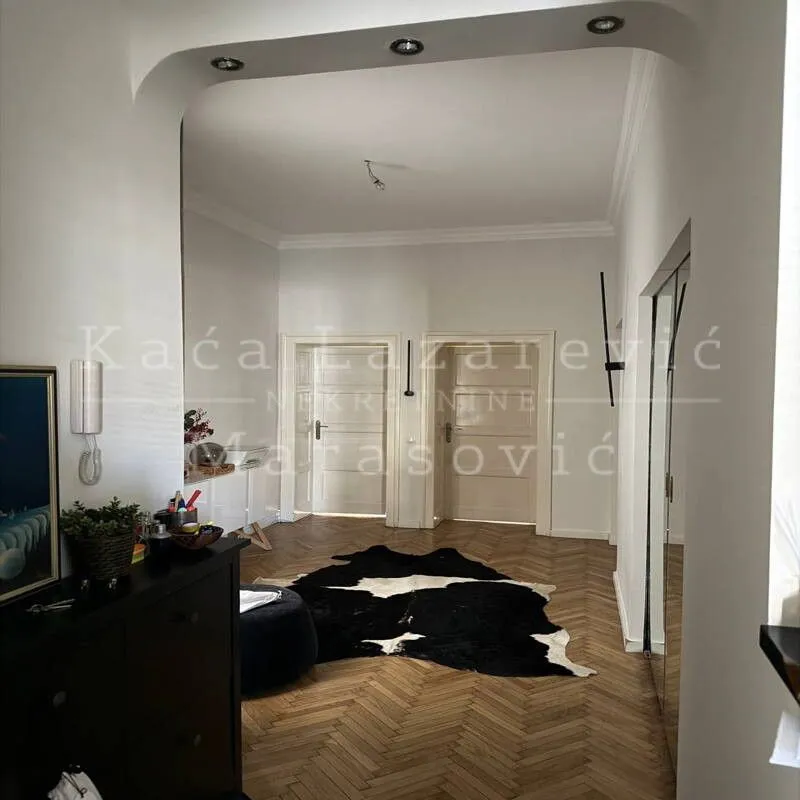 Prodaja, trosoban stan, 111m², Stari Grad, Beograd