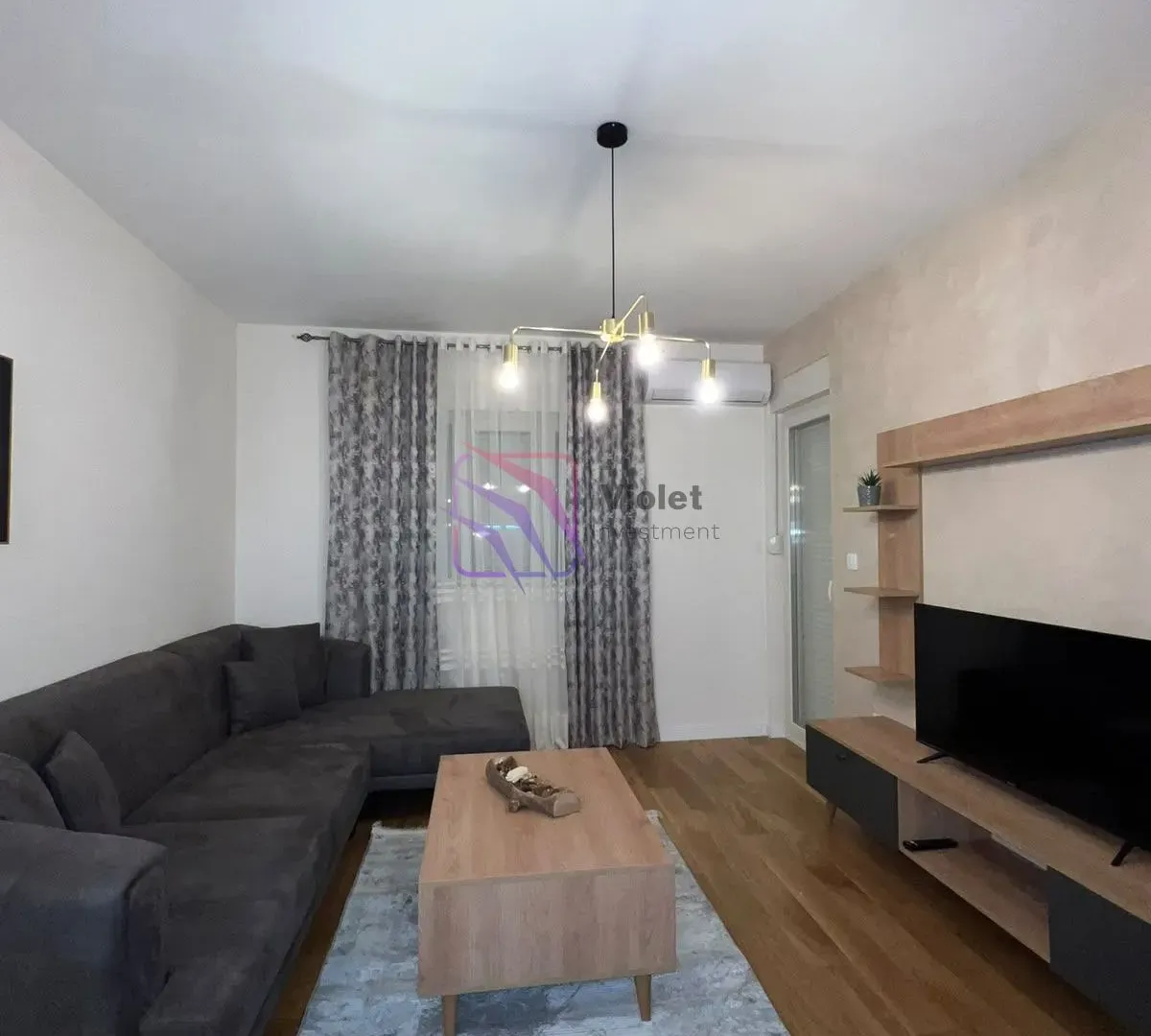 Izdavanje, jednosoban stan, 53m², Central Point, Podgorica