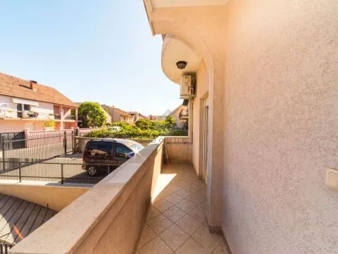 Rent, one bedroom apartment, 55m², Stari Aerodrom, Podgorica - image 9