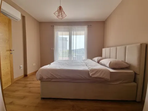 Rent, two bedroom apartment, 110m², Bečići, Budva - image 20