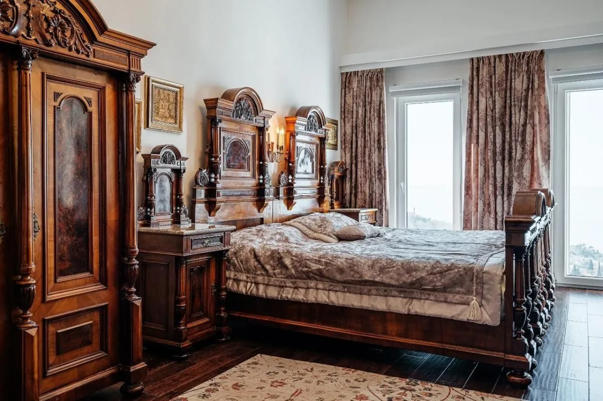 Sale, house, 350m², Reževići, Budva