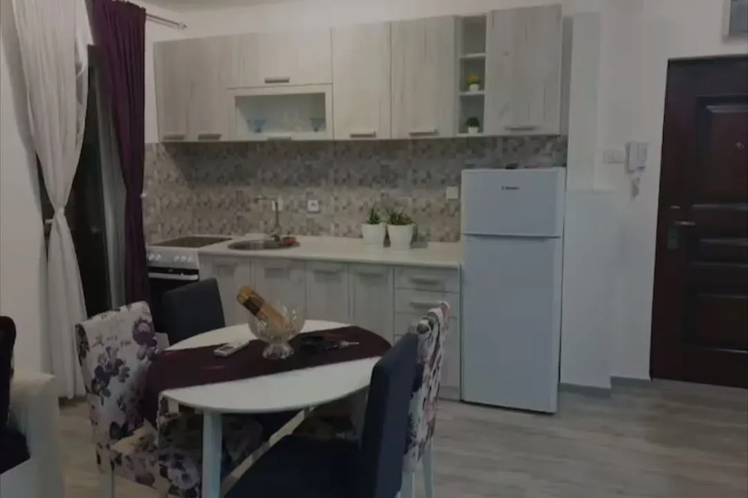 Rent, apartment, 65m², Škaljari, Kotor