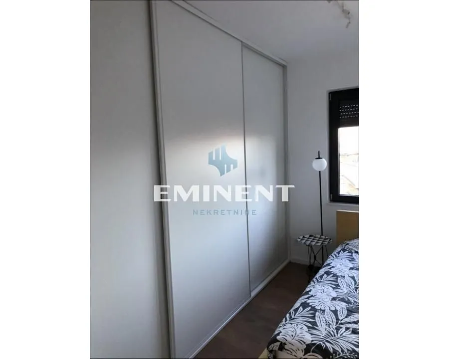 Rent, two bedroom apartment, 43m², Stari Grad, Beograd