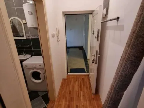 Izdavanje, garsonjera, 27m², Centar, Novi Sad - image 5