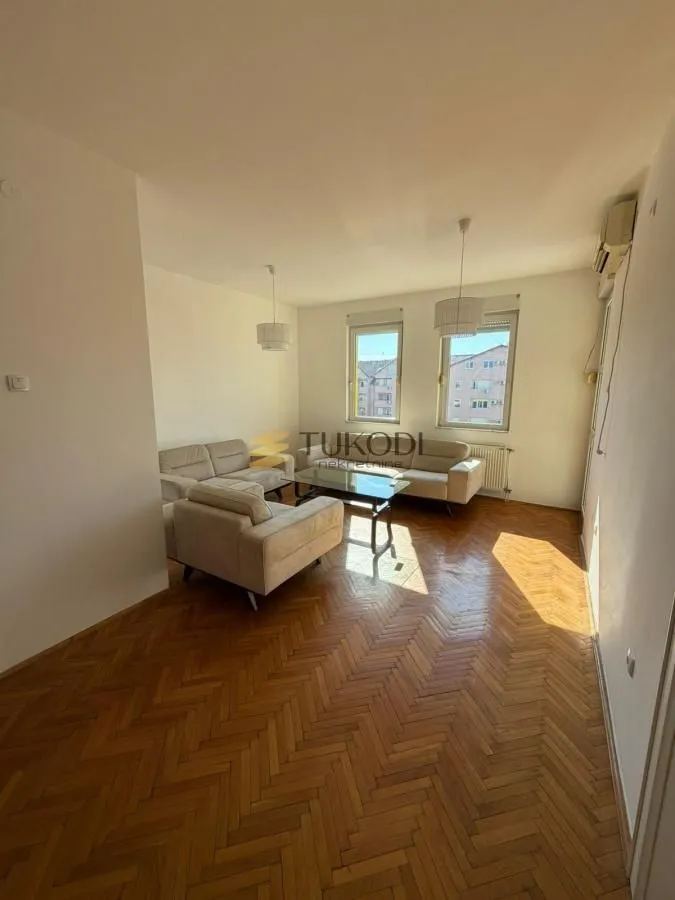 Sale, four bedroom apartment, 120m², Stari grad, Novi Sad