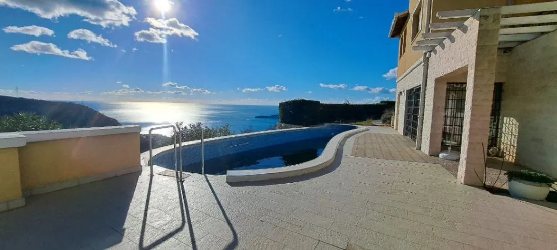 Rent, house, 300m², Kuljače, Budva