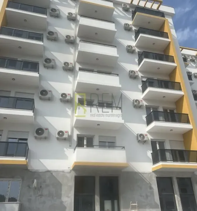 Prodaja, jednosoban stan, 45m², Pobrežje, Podgorica