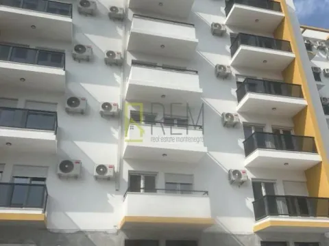 Prodaja, jednosoban stan, 45m², Pobrežje, Podgorica