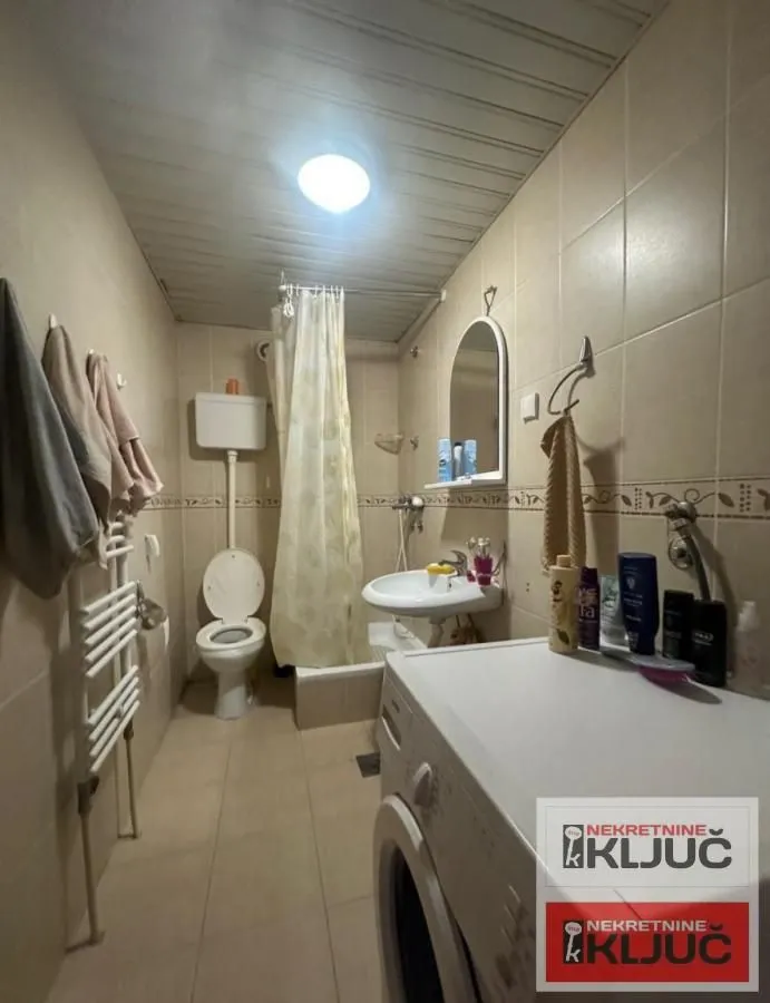 Izdavanje, jednosoban stan, 35m², Nova Detelinara, Novi Sad Sve Podlokacije
