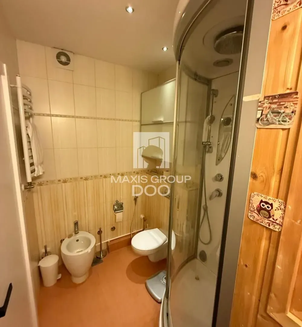 Rent, four bedroom apartment, 150m², Novi Beograd Sve Podlokacije, Beograd