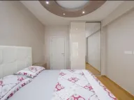 Izdavanje, dvosoban stan, 81m², Kotor, Crna Gora - image 3