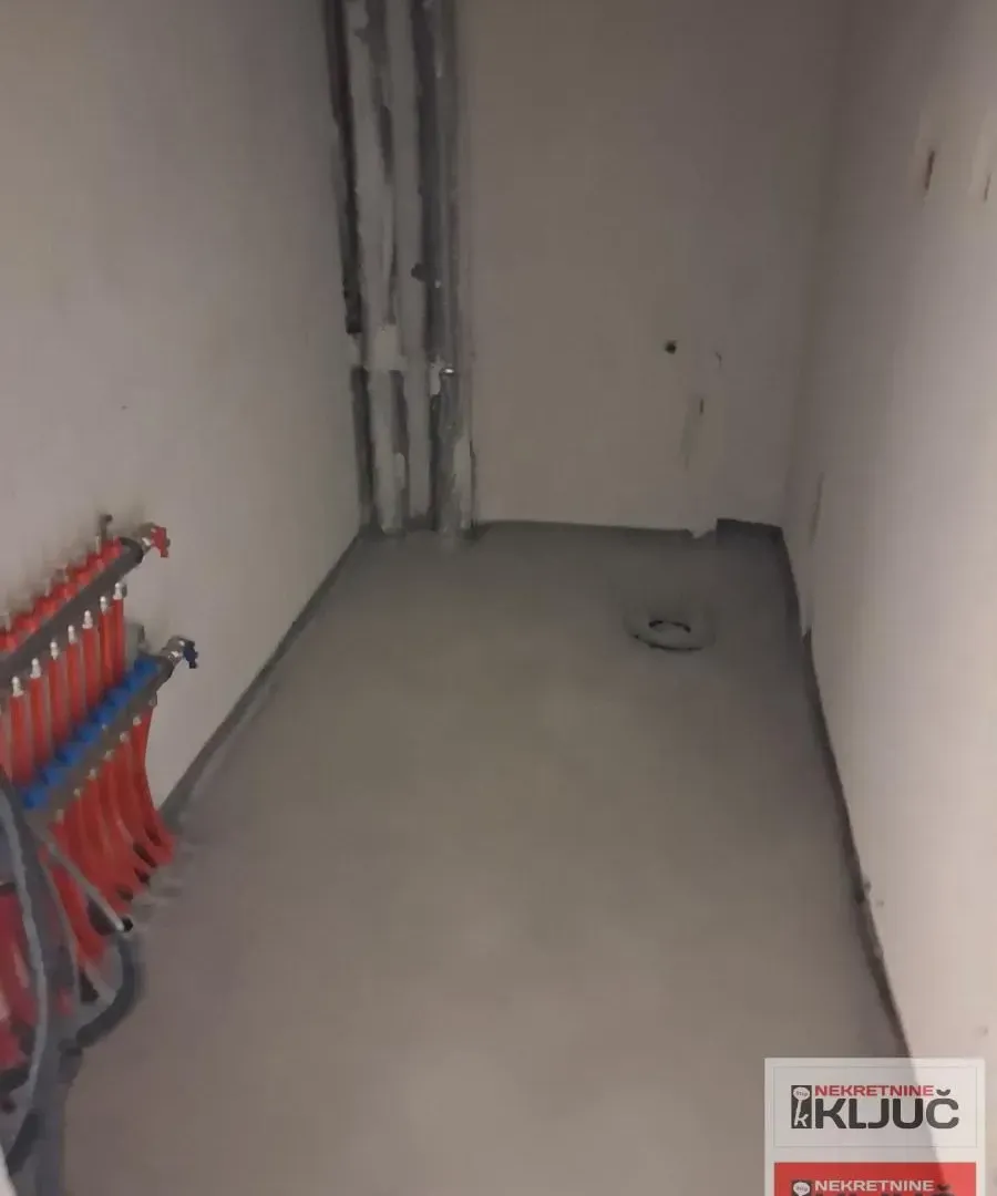 Prodaja, četvorosoban stan, 103m², Telep, Novi Sad Sve Podlokacije