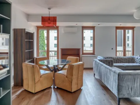 Izdavanje, dvosoban stan, 90m², Centar, Podgorica - image 16