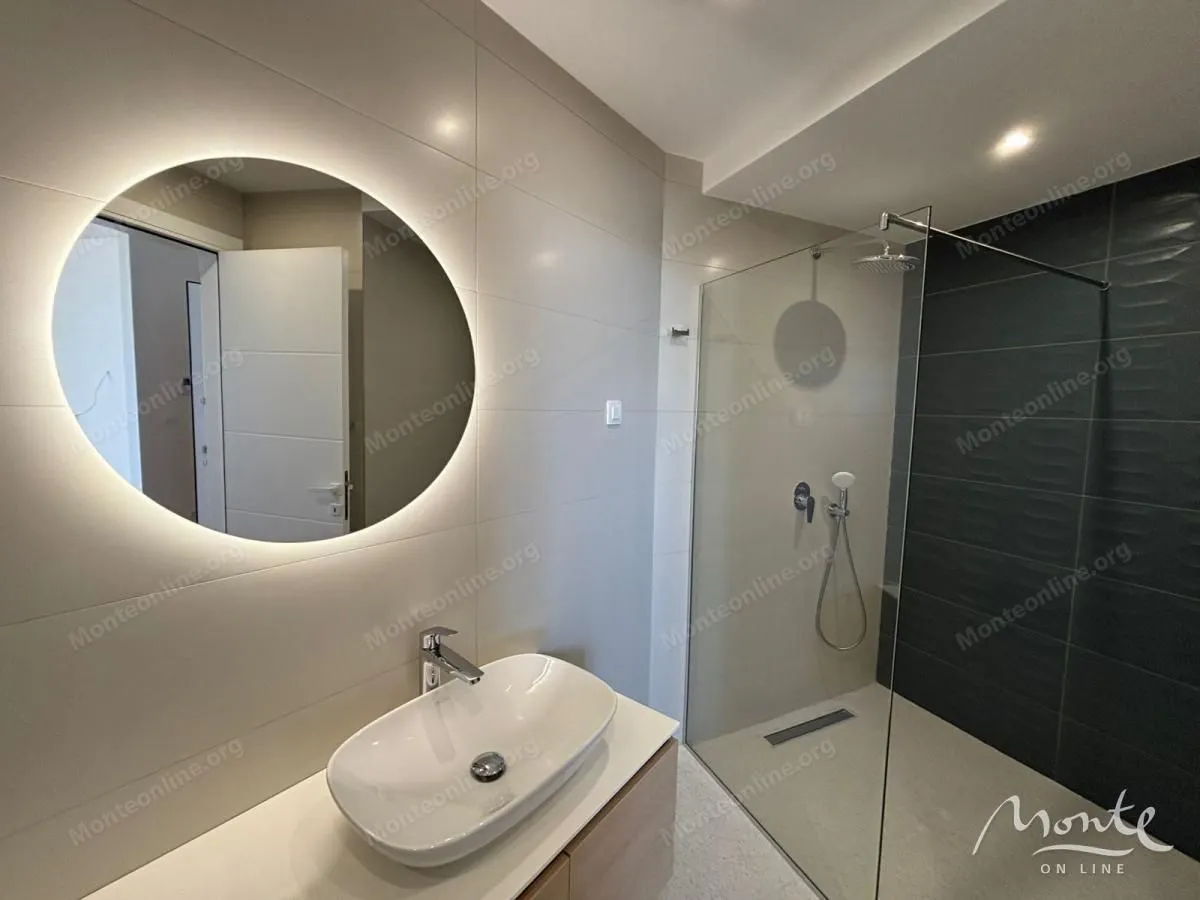 Sale, one bedroom apartment, 69m², Bečići, Budva