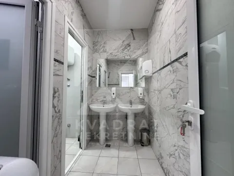 Izdavanje, poslovni prostor, 362m², Ljubović, Podgorica - image 33